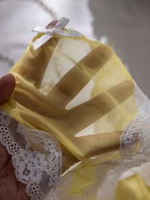 Eraneu 2pcs Bright Yellow Semi-Sheer Underwire Lace Patchwork Lingerie Set For Women - Yellow - View 10