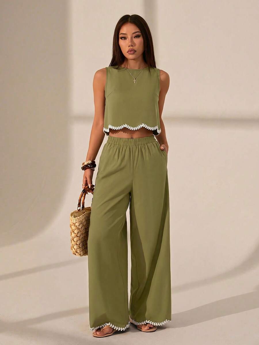 SHEIN PETITE 女款時尚橄欖綠波西米亞風度假休閒夏季蕾絲飾邊無袖上衣與寬腿褲兩件套,商務休閒穿搭,適合嬌小女性 - 軍綠色 - 查看 1