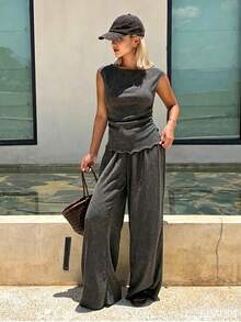 Livesso Women's Casual Vacation Minimalist Solid Color Pleated Fitted Top And Wide Leg Pants 2-Piece Set, Spring/Summer/Autumn Travel Dark Grey - Grey - View 4