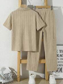 SHEIN 两件套青少年男女童装 - 米色纹理 Polo 衫和阔腿裤运动套装，适合春夏季节、郊游、情人节、约会、旅行、度假、家庭聚会、返校、婚礼、晚宴、运动、生日派对等场合。 - 卡其色 - 查看 5