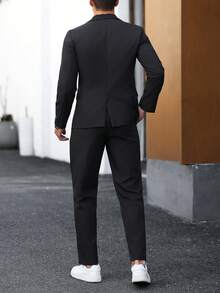 Manfinity Mode 男士纯色休闲商务西装套装，适合日常通勤、轻松的工作环境或半正式场合，也是送给男友和丈夫的绝佳礼物。 - 黑色 - 查看 2