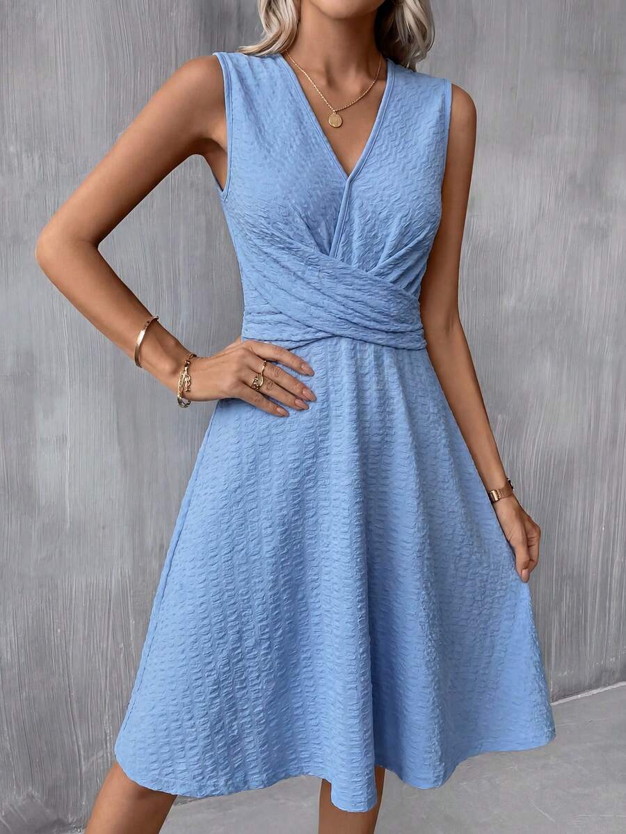 SHEIN Clasi 女款紋理交叉百褶收腰優雅洋裝 - 淺藍色 - 查看 1
