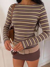 CovetEZ Camiseta de mujer a rayas marrones, ajuste ceñido, manga corta, top básico casual, estilo retro Y2K de vacaciones urbanas de verano, Soft Girl/Pure Girl