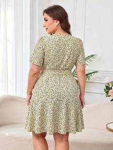 Reflora Plus Size Women's Summer Dress, Elegant Goth Ditsy Floral Dress With Ruffle Patchwork, Short Sleeve, Short Length, Tie Waist, V-Neck Vacation Pastel - Yellow - View 2
