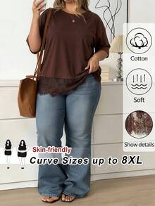 SHEIN CURVE+ Große Größen Damen Baumwollmischung T-Shirt mit elegantem Spitzensaum, kurzärmelig, Rundhalsausschnitt, Casual Top, bequemes schwarzes Baumwoll-T-Shirt mit Spitzenbesatz, modisches kurzärmeliges Rundhals-Oberteil mit schickem schwarzem Spitzensaum, Baumwollmischung Damen Casual Fit kurzärmeliges Alltagsshirt, Valentinstag Spitzenbesatz Top, Baumwoll-Oberteil, Casual Top, Casual Top Frühling, Damen Sommer, Neujahrsparty Top, Schwarzes Top - Braun - Übersicht 1