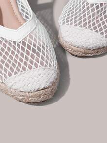 Styleloop Giày cao gót nữ quai chéo dây chun, dây thừng rơm, kiểu sandal - trắng - Xem 4