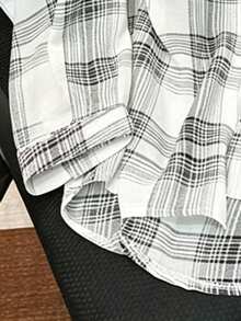 INAWLY Plus Size Women Casual Collegiate Style Printed Drop Shoulder Loose Curved Hem Plaid Shirt Fall Cloth For Women - Black and White - View 6