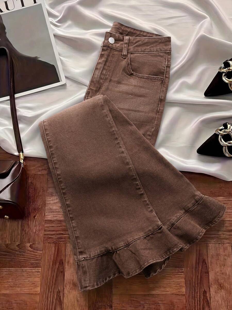 GlowEve Celana Jeans Denim Wanita Kasual Longgar dengan Detail Ruffle di Bagian Bawah dan Saku