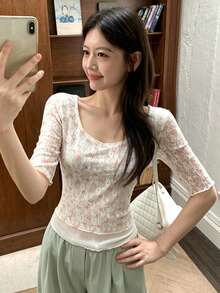 Tideelle 女款夏季新款花卉蕾絲短袖T恤 獨特美觀短版上衣 隨機圖案 適合早午餐 粉色花卉 浪漫可愛 - 白色 - 查看 4