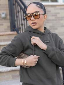 Melissa Matos 女款秋冬新款保暖內裡休閒寬鬆連帽衛衣與運動長褲兩件套，深灰色，秋季女裝優雅款 - 深灰色 - 查看 5