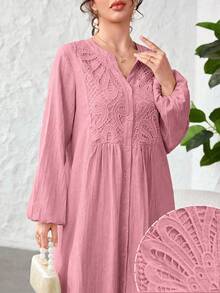 Al Najma Notched V-Neck Embroidered Patchwork Textured Solid Color Arabian Dress - Pink - View 3