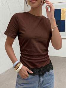 Modelyn 女款春夏白色針織短袖白色蕾絲飾邊收腰抓皺通勤休閒T恤 - 棕色 - 查看 4
