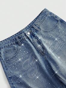 ROMWE MEN Street Life Shorts de mezclilla con gráfico de letra de strass para hombre - Azul - Ver 3
