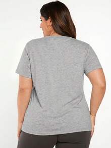 SHEIN BASICS 大尺碼純色圓領T恤夏季上衣 - 淺灰色 - 查看 2