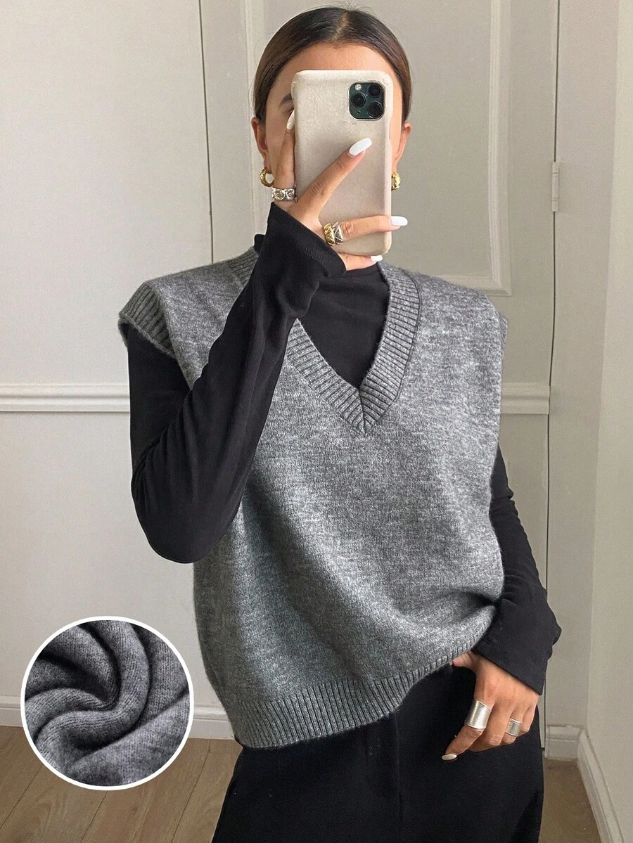 DAZY 女式宽松纯色V领毛衣背心,秋冬,返校服装 - 深灰色 - 查看 1