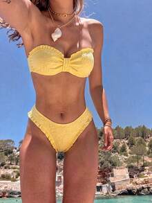 Costavie Swim Mod 新款女款優雅清新檸檬奶黃色兩件式比基尼泳衣套裝，陽光黃奢華紋理布料花卉壓紋荷葉邊比基尼，可轉換掛脖平口上衣配可拆式肩帶，性感高衩三角泳褲，休閒可愛俏皮 Y2K Spice Hot Girl 風格海灘裝，適合音樂節、春夏海灘度假、泳池派對與島嶼度假 Mod 風格 - 黃色 - 查看 3