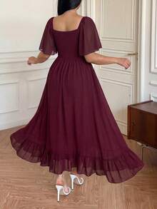 Vibekara Gaun A-Line Lengan Ruffle Leher V Kasual Ukuran Besar, Elegan dan Nyaman untuk Beraktivitas di Luar Ruangan - Burgundy - View 2