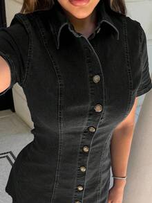Maria Perezxox 女士牛仔连衣裙 金属纽扣装饰腰部连衣裙 女士连衣裙 蓝色衬衫裙 女士纯色前扣休闲短袖牛仔连衣裙 夏季女装 夏季连衣裙 波西米亚风夏季服装 夏季女装 牛仔连衣裙 Y2K乡村音乐会服装 音乐节服装 - 黑色 - 查看 3