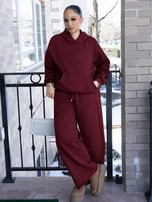 Melissa Matos 酒紅色針織女款秋冬保暖內裡連帽衫與寬鬆休閒運動褲兩件套，舒適端莊居家優雅女裝 - 酒紅色 - 查看 1
