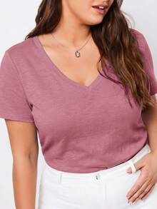 SHEIN BASICS 大尺碼女款純色V領短袖休閒T恤 - 紅木色 - 查看 5