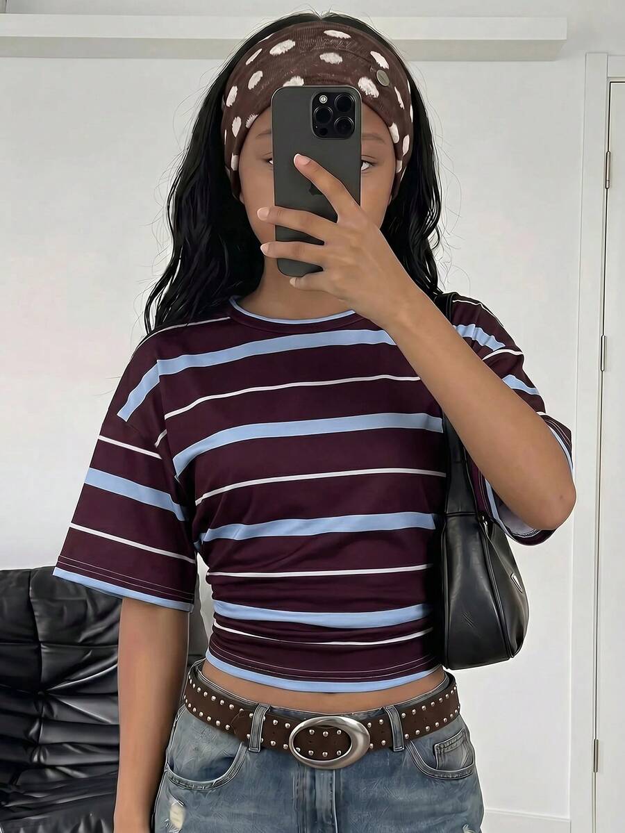 SHEIN 青少年女孩新款時尚優雅素色休閒百搭腰部抓皺T恤,適合日常、上學、海邊、度假及居家穿著,白色夏季款 - 彩色 - 查看 1