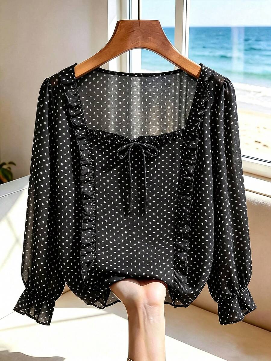 GlowEve CURVE Damen Quadratischer Ausschnitt Schwarz & Weiß kleine Polka Dot Chiffon Cover-Up, leichtes Puffärmel transparent Sonnenschutz lockeres Hemd, Rüschensaum Polka Dot Chiffon Top, lockeres schmeichelhaftes Quadratischer Ausschnitt Bindung vorne dünnes Langarm Sonnenschutz Cover-Up Hemd - Verschiedenfarbig - Übersicht 1