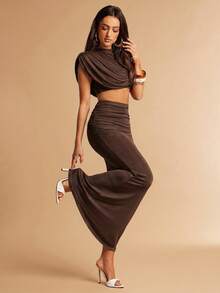 Silquee Women's Solid Color Pleated Cropped Top And Mermaid Skirt Fashion 2-Piece Set - Brown - View 6