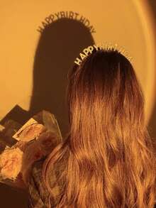 SHEIN 1 pieza Diadema con decoración de letra de strass, aro para el cabello dorado, para fiesta de cumpleaños, Navidad - Dorado - Ver 10