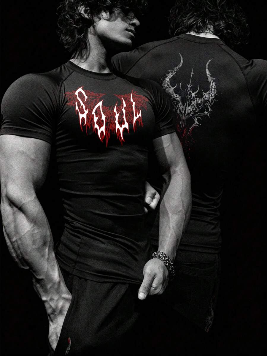 RISE LYT Camiseta deportiva de manga corta con estampado gótico y mangas raglán para hombre - Negro - Ver 1