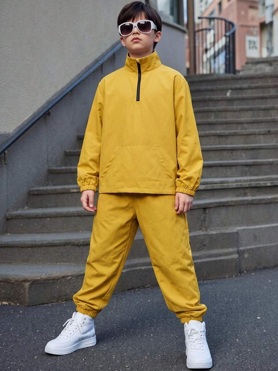 SHEIN 兒童青少年男孩半拉鍊連帽夾克與收口長褲兩件套，休閒運動風，適合秋冬通勤、上學、日常穿著、度假、旅行與運動