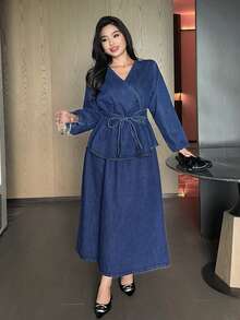 Dazy Plus 春夏女款優雅純色V領繫帶襯衫與A字裙兩件套，大尺碼 - 深色水洗藍 - 查看 8