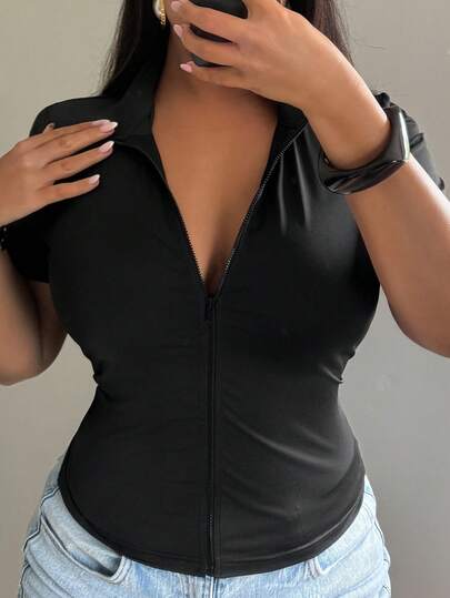 Dazy Plus Solid Color Fitted Blogger Casual Sexy Zipper Front Cropped Short Sleeve Black Spring Summer Plus Size Women T-Shirt