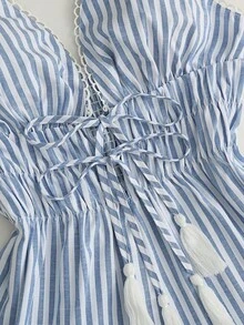 Franclia 夏季新款女士连体裤，性感V领前开衩系带流苏装饰，腰部褶裥，宽松短裤，不对称荷叶边下摆，夏季优雅套装，夏季服装，女士夏季穿搭，沙滩短裤，女士沙滩装，杏色连体裤 - 藍色 - 查看 4