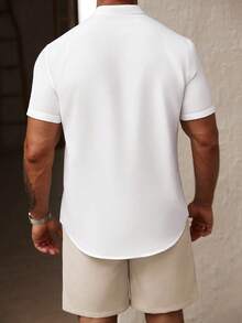 Manfinity Homme Men's Solid Color Button Half-Placket Stand Collar Short Sleeve Shirt And Drawstring Elastic Waist Shorts 2-Piece Set - White - View 2
