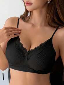 DAZY Lace Patchwork Seamless Slight Push-Up Adjustable Spaghetti Strap Bra Women's Lingerie - Black - View 3