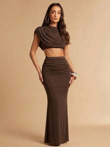 Silquee Women's Solid Color Pleated Cropped Top And Mermaid Skirt Fashion 2-Piece Set - Brown - View 8