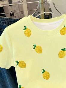 Young Girl Casual Minimalist Cute Polka Dot Mini Shiny Textured Lemon Pattern, Cream Yellow, Pastoral Vacation Style, Round Neck Short Sleeve T-Shirt Suitable For Summer Kawaii, Graphic Tee, Cozy, Tops, Cute - Multicolor - View 4
