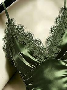 SHEIN Franclia 女款優雅純色蕾絲飾邊細肩帶洋裝，性感百褶低領收腰設計，夏季洋裝，夏季服飾，度假洋裝，優雅派對洋裝，女賓客洋裝，畢業洋裝，優雅洋裝，休閒洋裝，女式正式洋裝，女式辦公穿著，黑色洋裝 - 軍綠色 - 查看 4