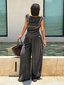 Livesso Women's Casual Vacation Minimalist Solid Color Pleated Fitted Top And Wide Leg Pants 2-Piece Set, Spring/Summer/Autumn Travel Dark Grey - Grey - View 2
