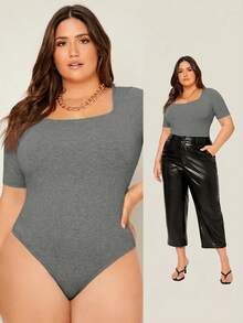 SHEIN BASICS 大尺碼純色圓領連身衣女款夏季穿搭 - 灰色 - 查看 1