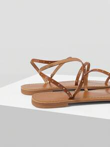 Mnmlis Women's Fashion Simple Texture Rivet Design Flat Sandals - Brown 1 - View 10