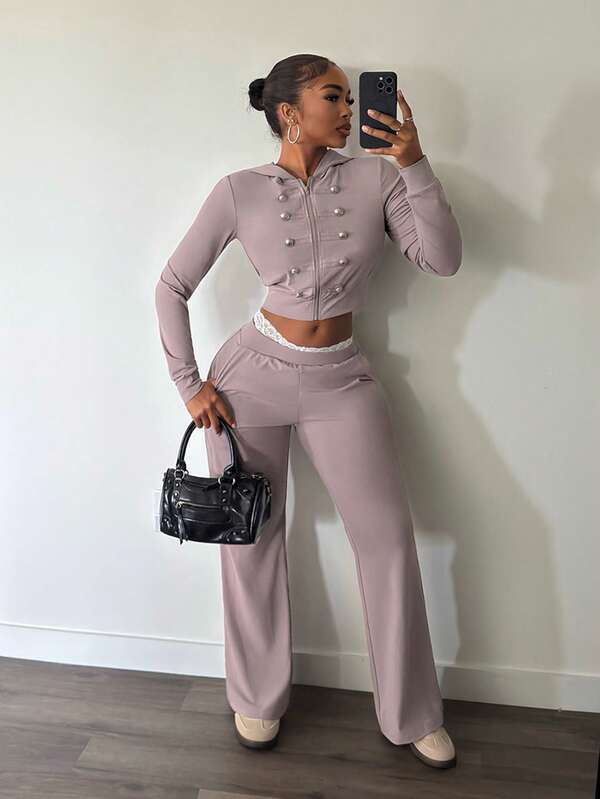 Slaydiva Bộ 2 món nữ áo crop top có mũ kéo khóa thiết kế nút kim loại và nút ếch + quần ống loe màu xám tím, phong cách mùa hè mới, lễ hội âm nhạc, Valentine, Lễ Phục Sinh, tựu trường, thường ngày, tối giản, cơ bản, đường phố Y2K, vintage Trung Quốc, bán chạy, hẹn hò hàng ngày - A