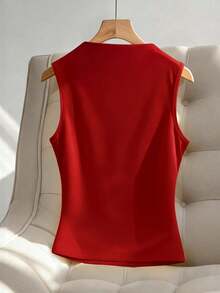 Franclia Women's Elegant Minimalist Metal Decor V-Neck Sleeveless Top, Suitable For Commuting - Red - View 2