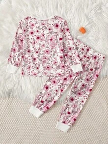 SHEIN 女童休閒簡約花卉兔圖案修身舒適圓領短袖長褲家居服套裝，適合春夏秋冬穿搭 - 彩色 - 查看 2