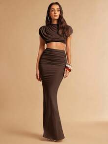Silquee Women's Solid Color Pleated Cropped Top And Mermaid Skirt Fashion 2-Piece Set - Brown - View 7