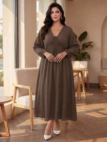 SHEIN Lady CURVE 大码女式纯色休闲宽松长袖抽绳连衣裙 - 棕色 - 查看 7