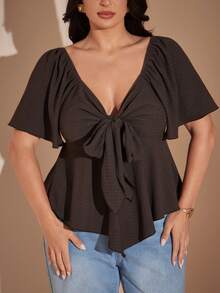 SHEIN BAE CURVE 大尺碼女款棕色荷葉袖不對稱下擺上衣 - 棕色 - 查看 7