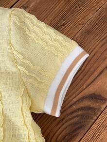SHEIN Vintaside Kids 男嬰夏季羅紋 Polo 領短袖極簡時尚可愛熊刺繡貼布裝飾上衣搭配百搭休閒短褲套裝，適合外出、公園散步、幼兒園、學校或日常休閒穿著 - 黃色 - 查看 6