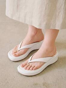 HighSole 春夏新款白色厚底坡跟夾腳拖鞋女鞋，防滑增高休閒舒適涼鞋，百搭款戶外海灘度假首選，居家必備夾腳拖 - 白色 - 查看 2