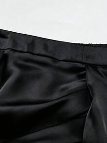GlowEve CURVE 大尺碼女款純色百褶休閒百搭日常穿著裙 - 黑色 - 查看 3